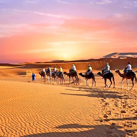Desert Luxury Camp Мхамид Екстериор снимка