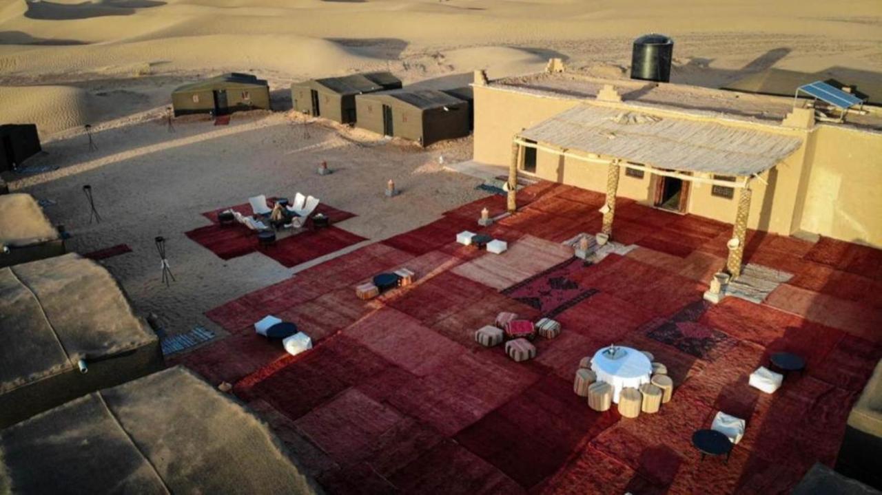 Desert Luxury Camp Мхамид Екстериор снимка