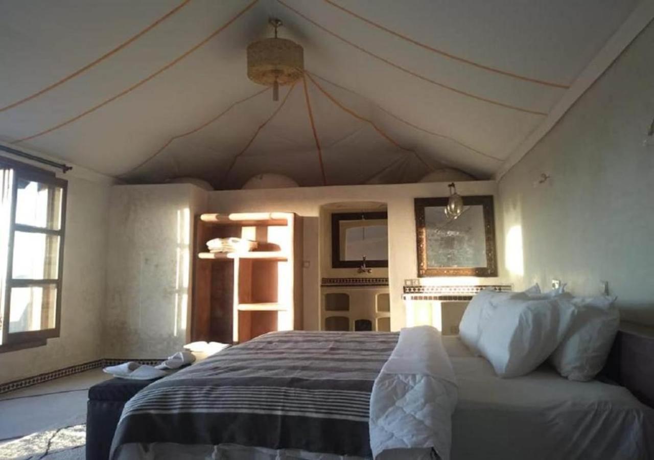 Desert Luxury Camp Мхамид Екстериор снимка