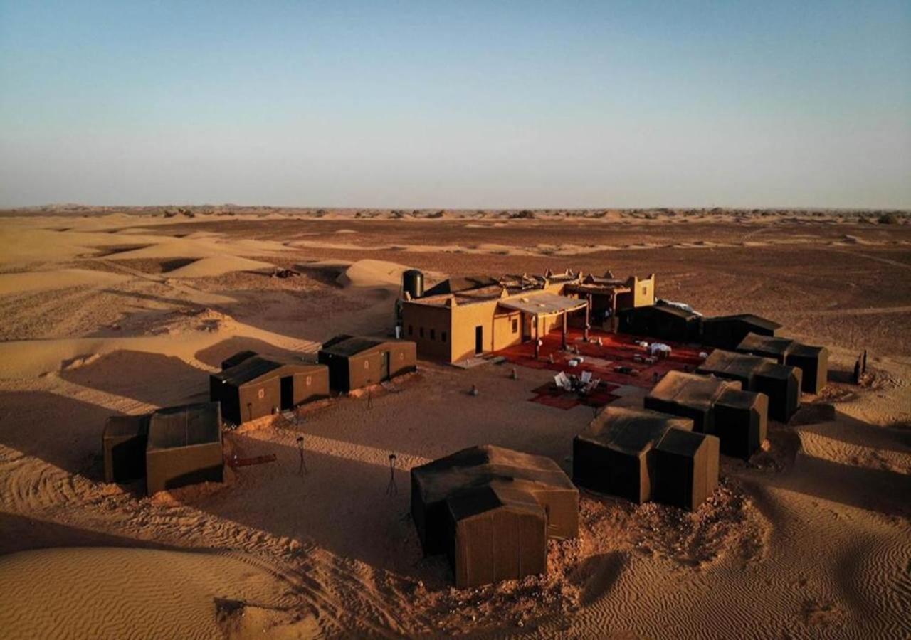 Desert Luxury Camp Мхамид Екстериор снимка